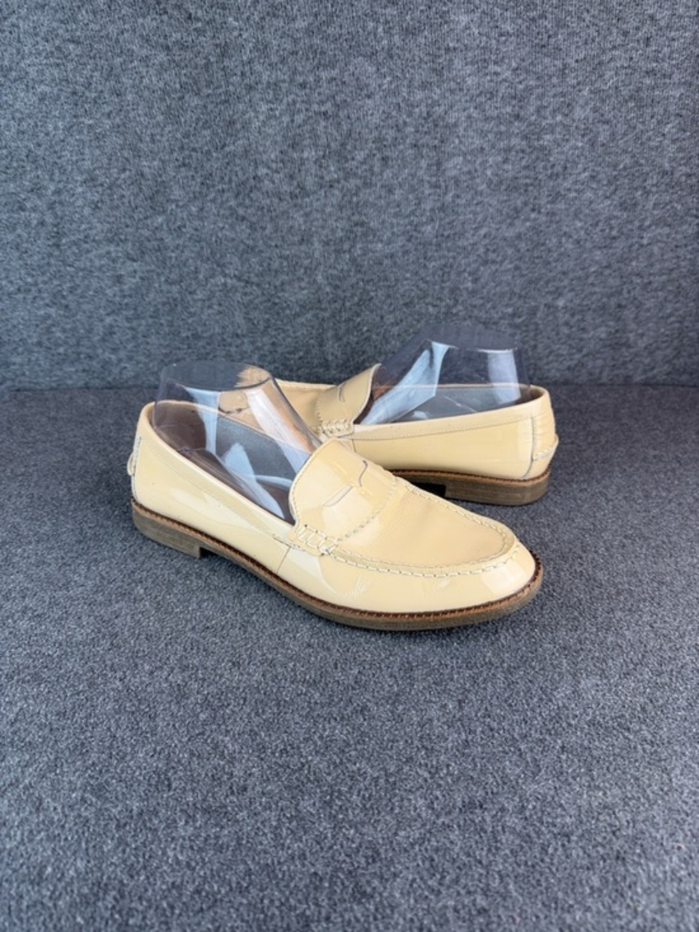 Sperry Classic Women's Patent‎ Leather Penny Loafers in Cream Size 9